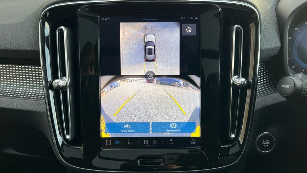 Used Volvo XC40 2025 for sale - 76872766: Photo 32