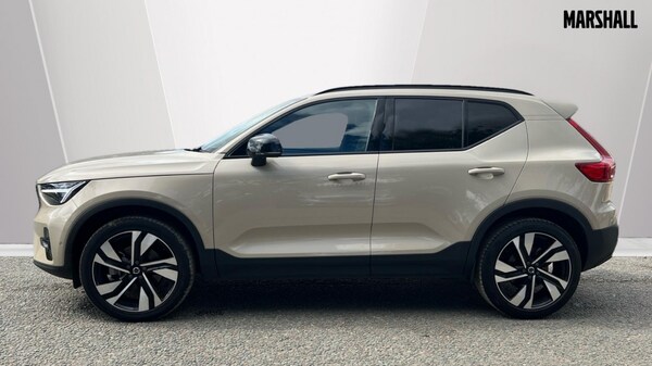 Used Volvo XC40 2025 for sale - 75641032: Photo 8