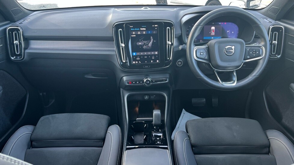 Used Volvo XC40 2023 for sale - 76086578: Photo 21