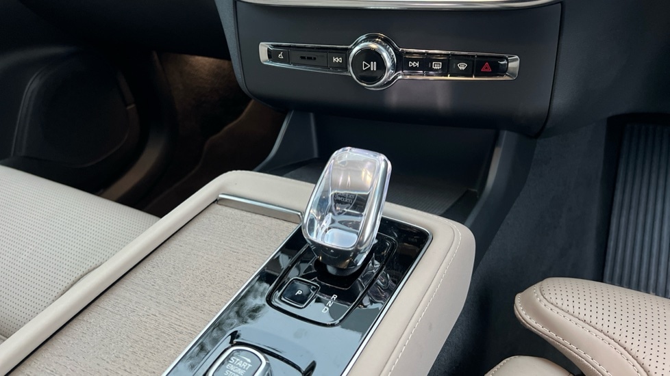 Used Volvo XC90 2025 for sale - 76434651: Photo 14