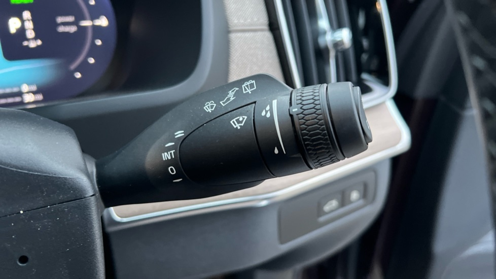 Used Volvo XC90 2025 for sale - 76434651: Photo 28