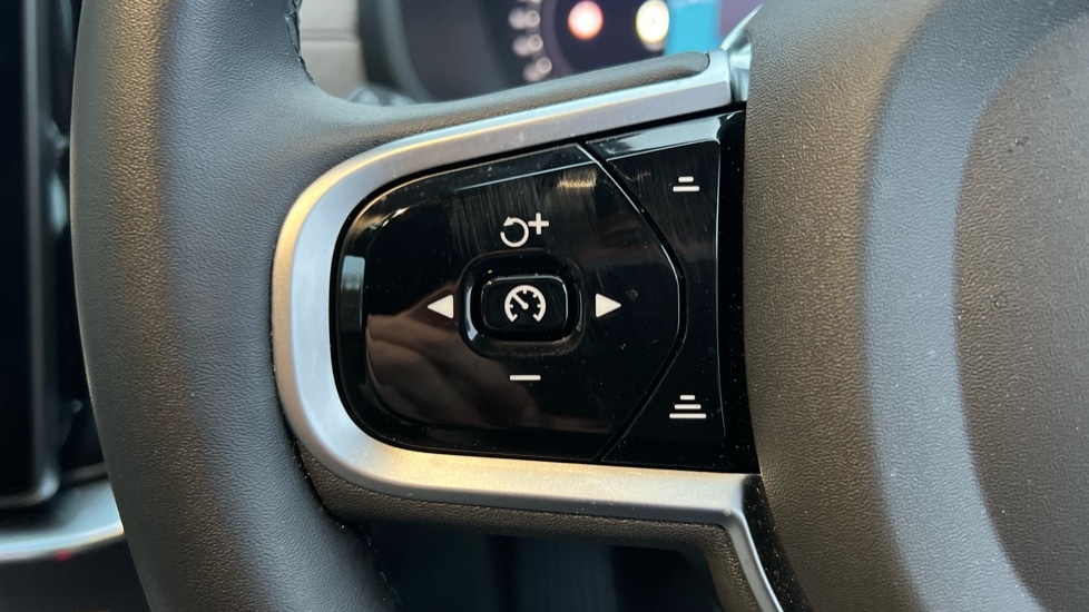 Used Volvo XC90 2025 for sale - 76434651: Photo 38