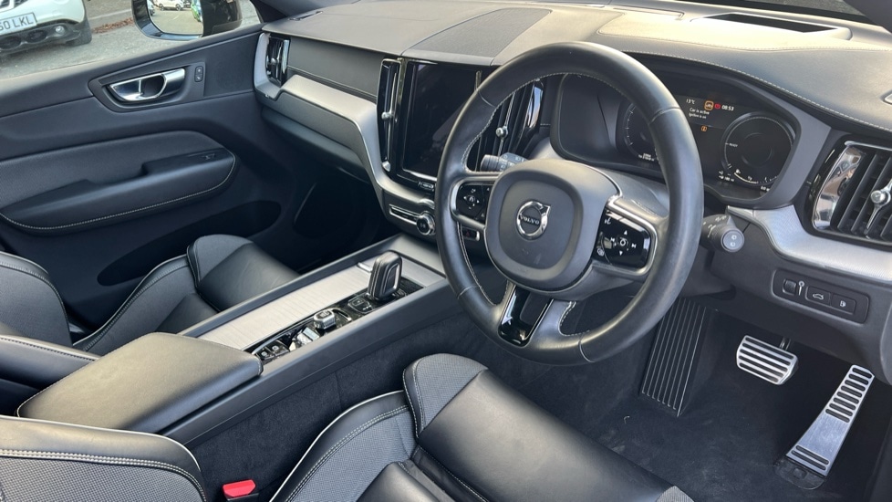 Used Volvo XC60 2020 for sale - 76623478: Photo 5