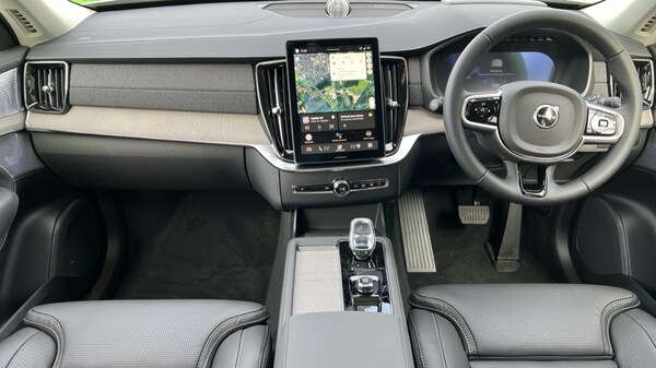 Used Volvo XC90 2025 for sale - 76116836: Photo 21
