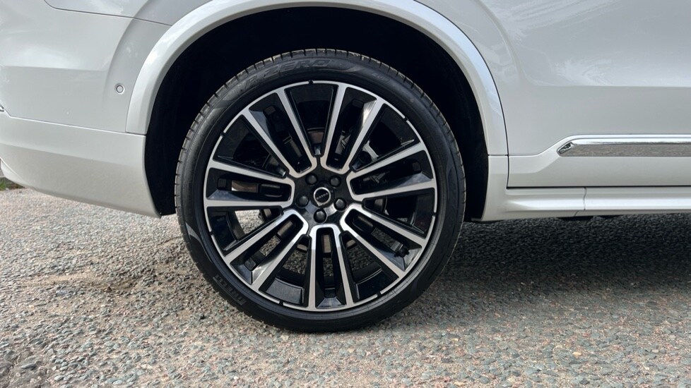 Used Volvo XC90 2025 for sale - 76116836: Photo 24