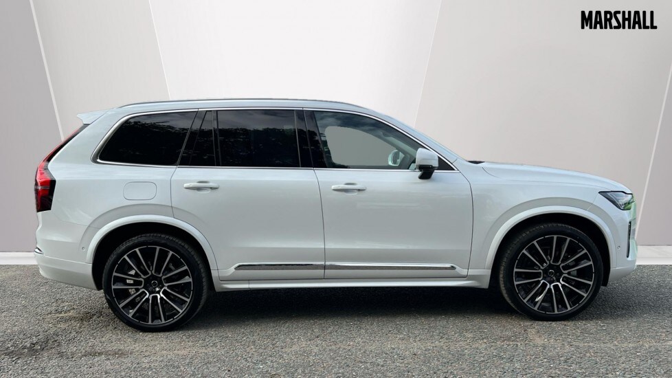 Used Volvo XC90 2025 for sale - 76116836: Photo 3