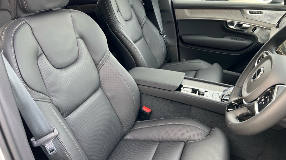 Used Volvo XC90 2025 for sale - 76116836: Photo 9