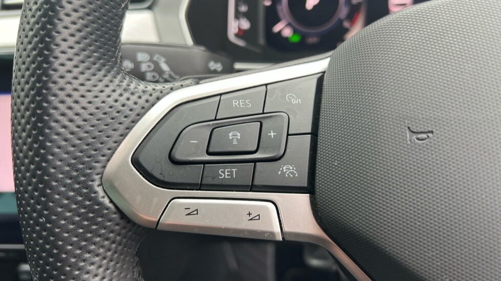 Used Volkswagen Passat 2023 for sale - 76869659: Photo 24