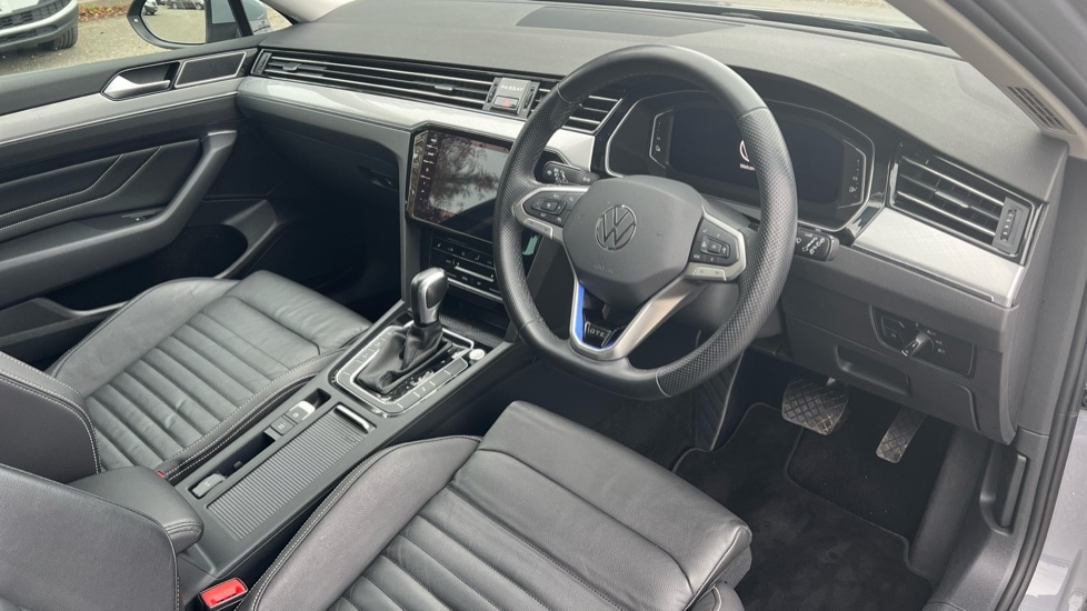Used Volkswagen Passat 2023 for sale - 76869659: Photo 9