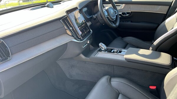 Used Volvo XC90 2025 for sale - 76116793: Photo 4