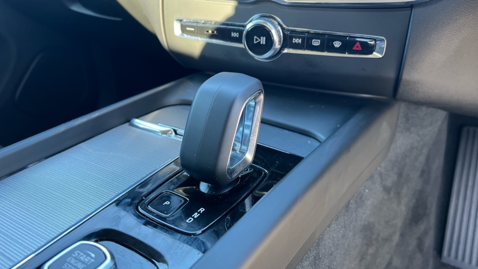 Used Volvo XC60 2025 for sale - 76874329: Photo 14