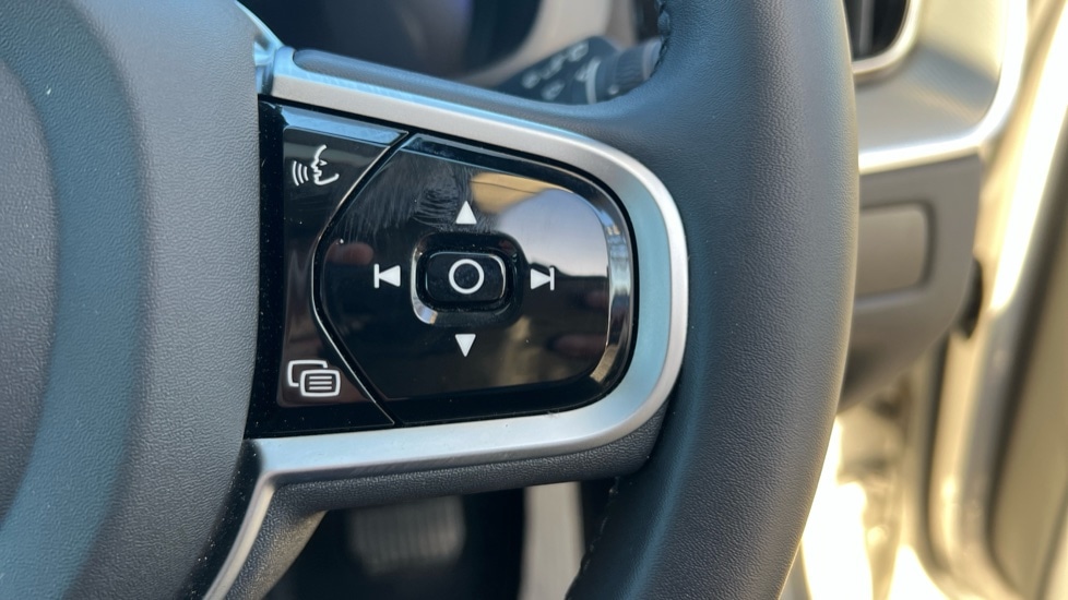 Used Volvo XC60 2025 for sale - 76874329: Photo 19