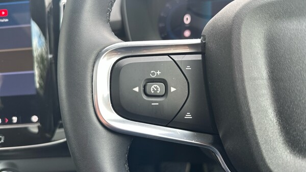 Used Volvo XC40 2025 for sale - 75641141: Photo 18