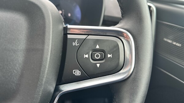 Used Volvo XC40 2025 for sale - 75641141: Photo 19