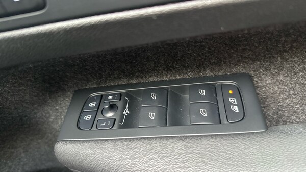 Used Volvo XC40 2025 for sale - 75641141: Photo 29