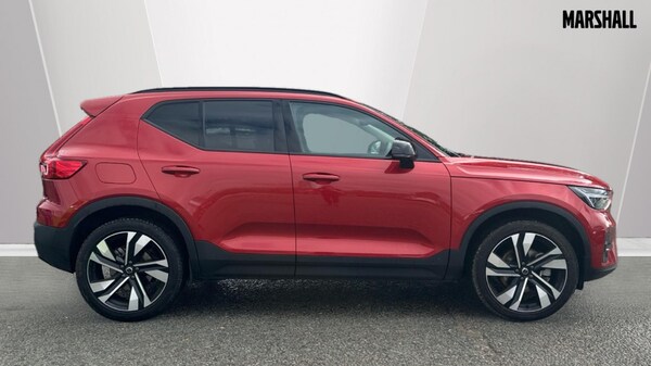 Used Volvo XC40 2025 for sale - 75641141: Photo 3