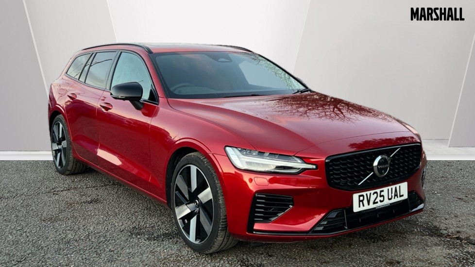 Used Volvo V60 2025 for sale - 76872771: Photo 1