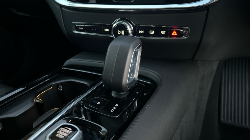 Used Volvo V60 2025 for sale - 76872771: Photo 14