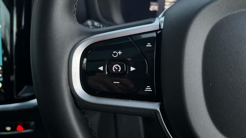 Used Volvo V60 2025 for sale - 76872771: Photo 18