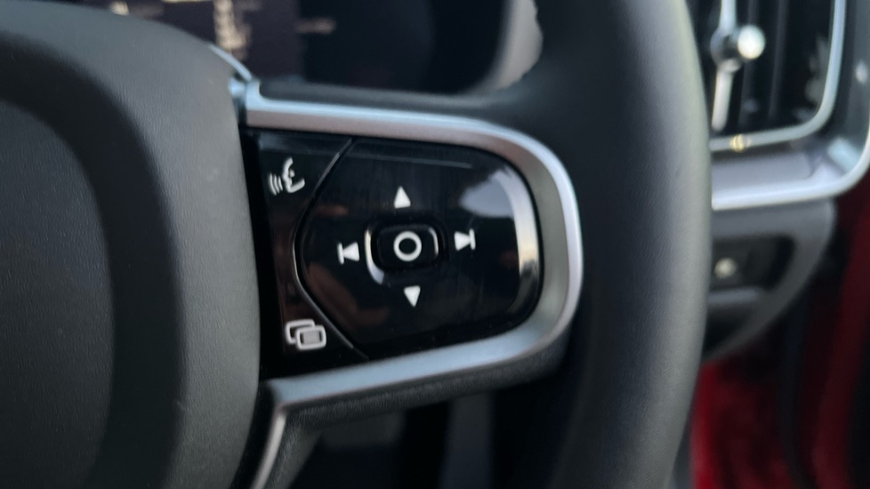 Used Volvo V60 2025 for sale - 76872771: Photo 19