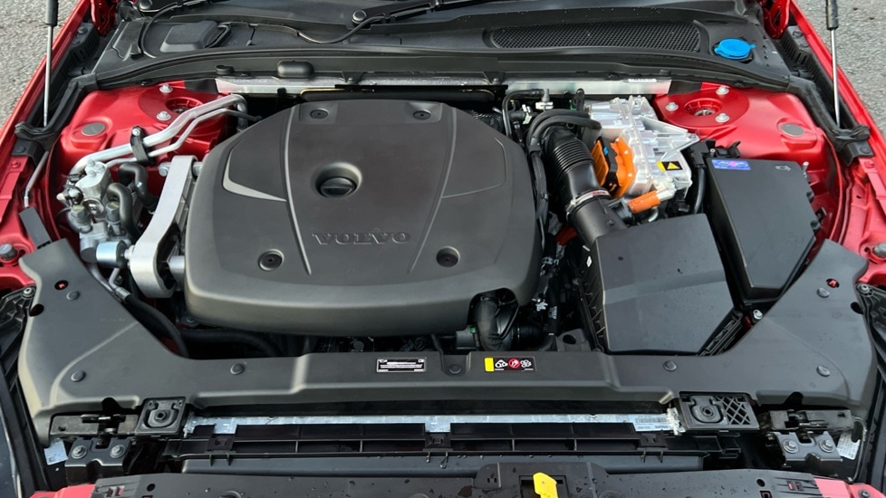 Used Volvo V60 2025 for sale - 76872771: Photo 23