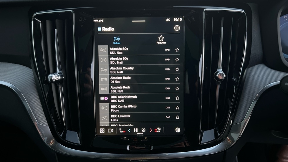 Used Volvo V60 2025 for sale - 76872771: Photo 30