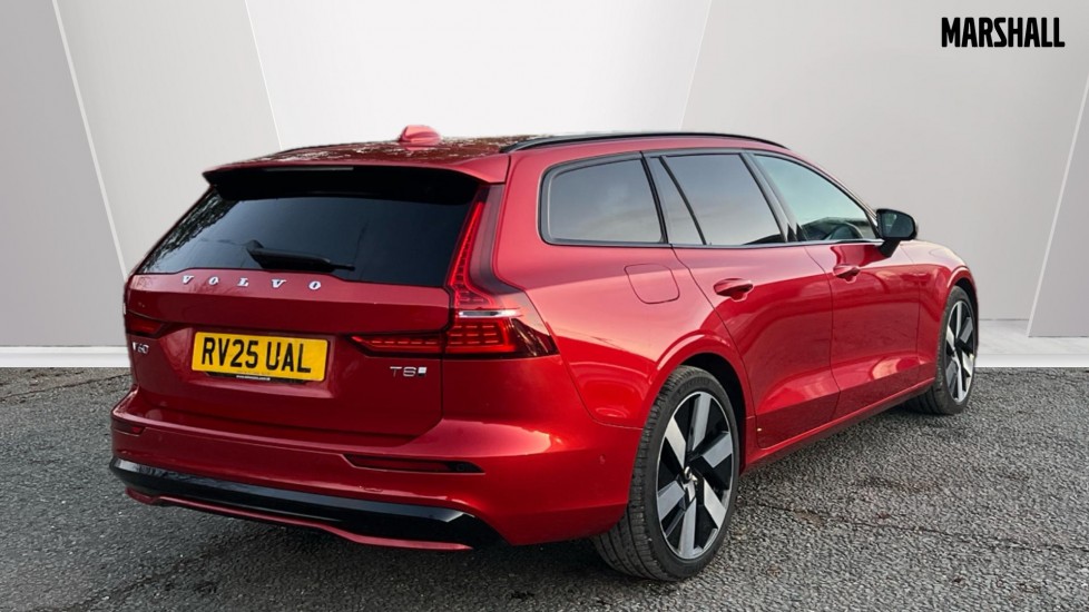 Used Volvo V60 2025 for sale - 76872771: Photo 7