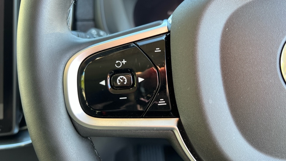 Used Volvo XC90 2025 for sale - 76008143: Photo 18