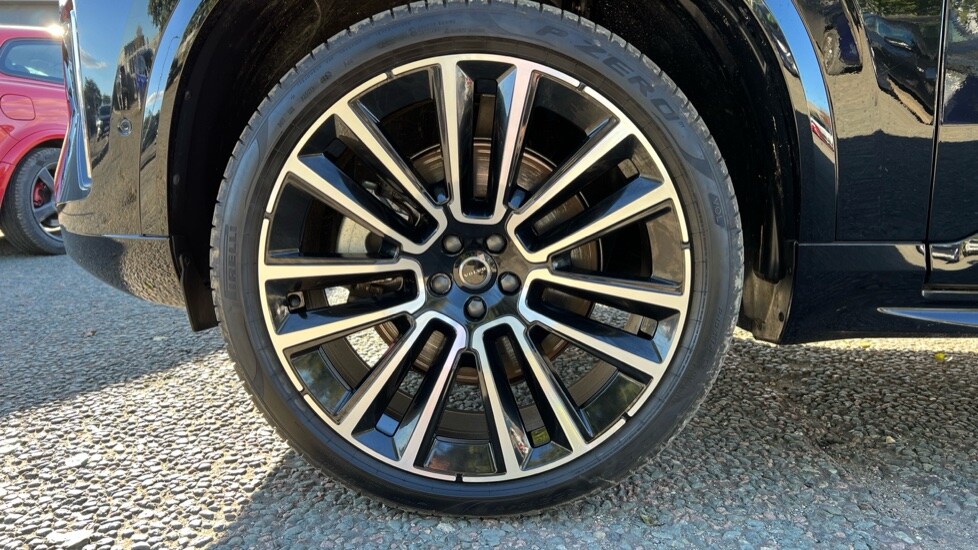 Used Volvo XC90 2025 for sale - 76008143: Photo 25