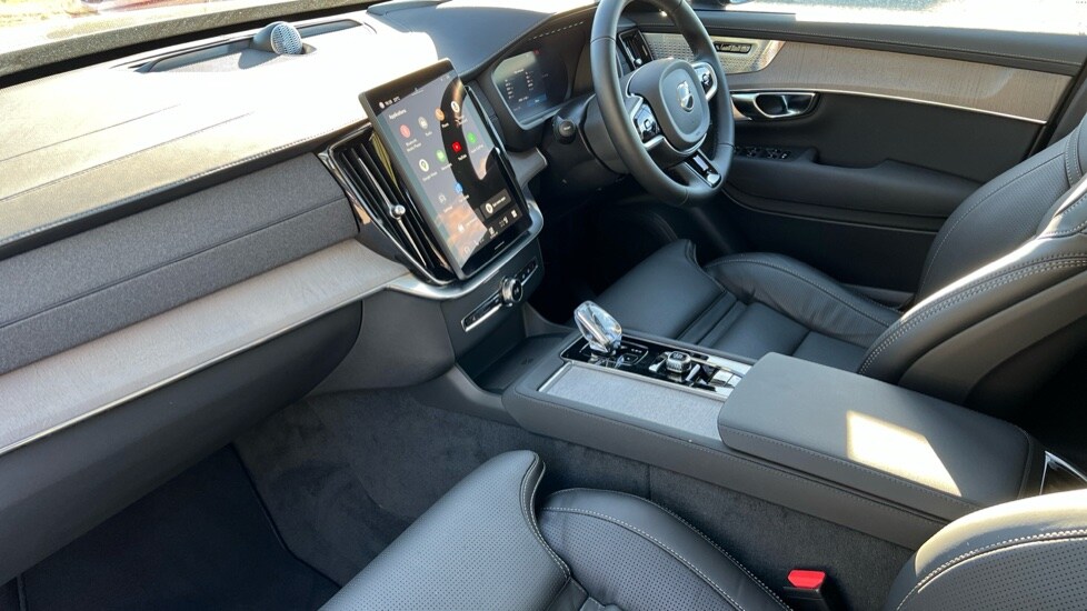 Used Volvo XC90 2025 for sale - 76008143: Photo 4