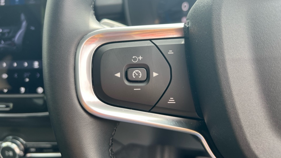 Used Volvo XC40 2025 for sale - 76868694: Photo 18