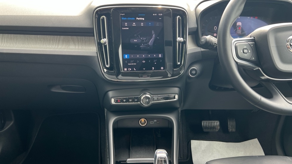 Used Volvo XC40 2025 for sale - 76868694: Photo 22