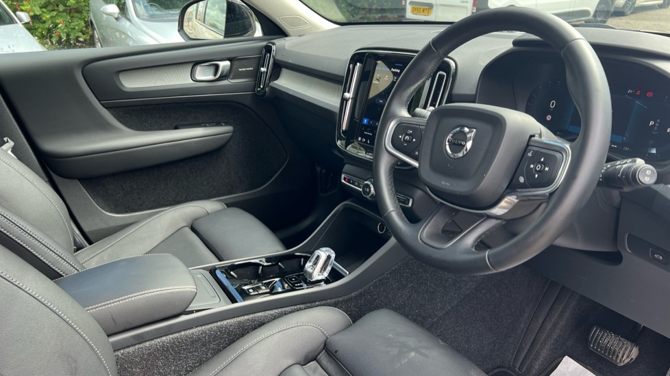Used Volvo XC40 2025 for sale - 76868694: Photo 5
