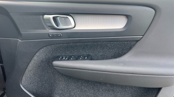 Used Volvo XC40 2023 for sale - 76124611: Photo 15