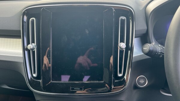Used Volvo XC40 2023 for sale - 76124611: Photo 20