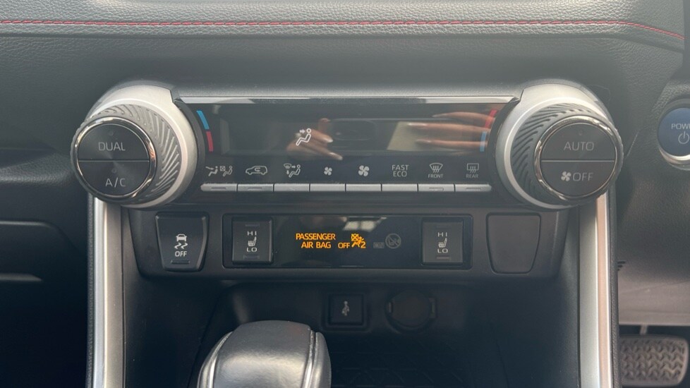 Used Toyota RAV4 2021 for sale - 76868758: Photo 31