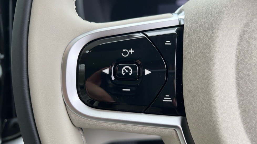 Used Volvo XC90 2025 for sale - 76691473: Photo 18