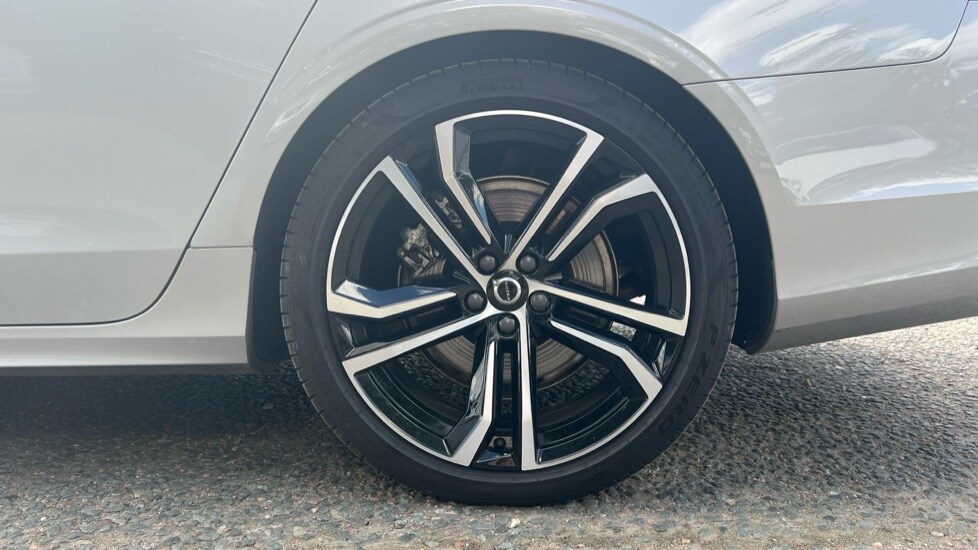 Used Volvo V90 2025 for sale - 75652922: Photo 26