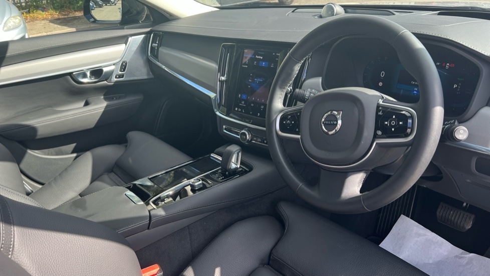 Used Volvo V90 2025 for sale - 75652922: Photo 5