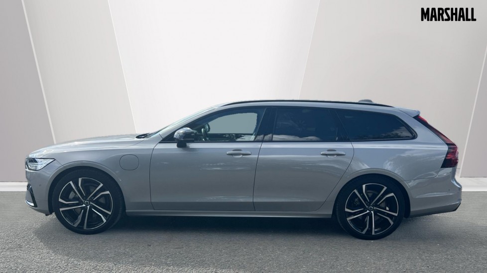 Used Volvo V90 2025 for sale - 75652922: Photo 8