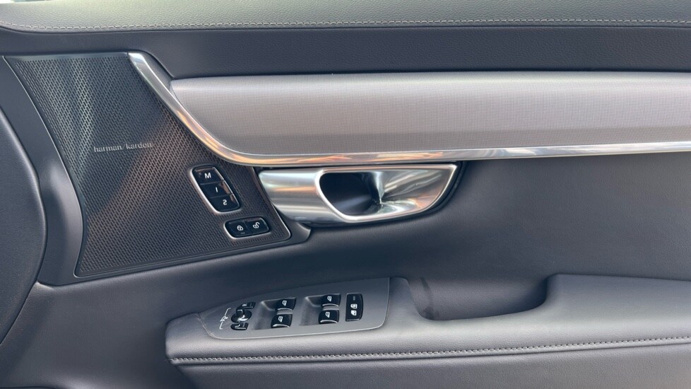 Used Volvo V90 2025 for sale - 76008191: Photo 15