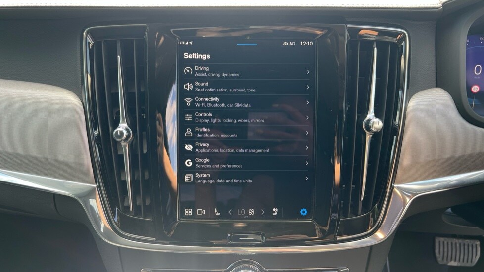 Used Volvo V90 2025 for sale - 76008191: Photo 32