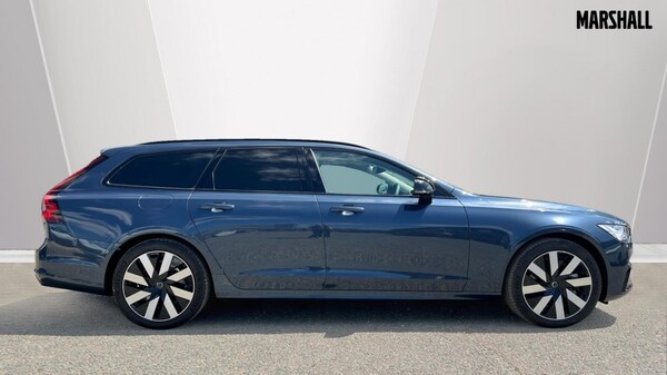 Used Volvo V90 2025 for sale - 76008191: Photo 3