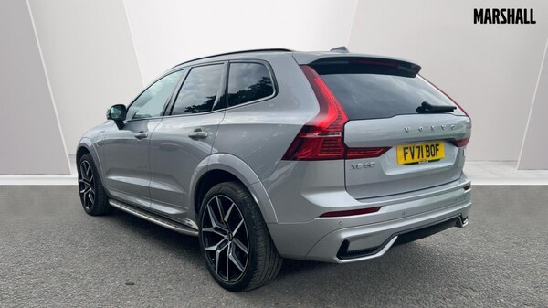 Used Volvo XC60 2021 for sale - 76130433: Photo 2