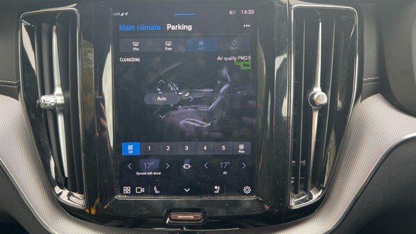 Used Volvo XC60 2021 for sale - 76130433: Photo 36