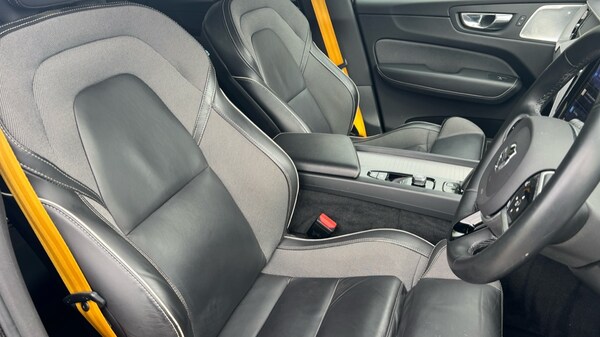 Used Volvo XC60 2021 for sale - 76130433: Photo 9