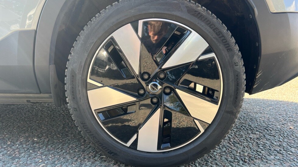 Used Volvo XC40 2023 for sale - 76168553: Photo 26