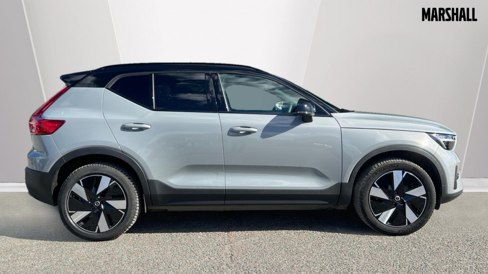 Used Volvo XC40 2023 for sale - 76168553: Photo 3