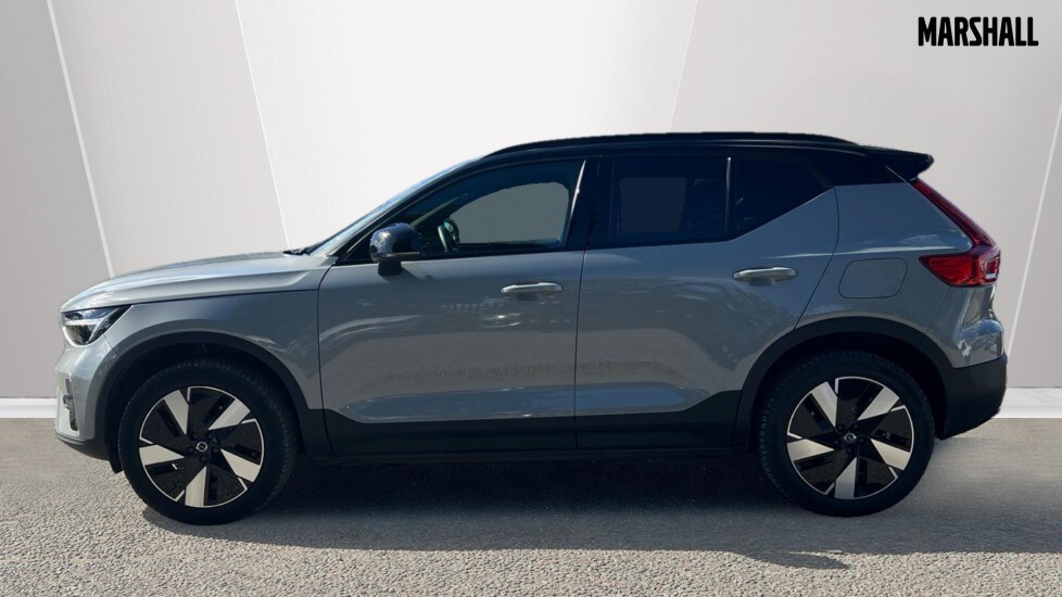 Used Volvo XC40 2023 for sale - 76168553: Photo 8