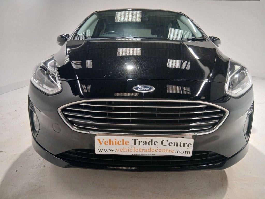 Used Ford Fiesta 2018 for sale - 77967033: Photo 2